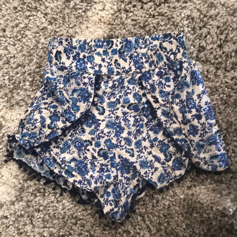 Blue floral tulip shorts